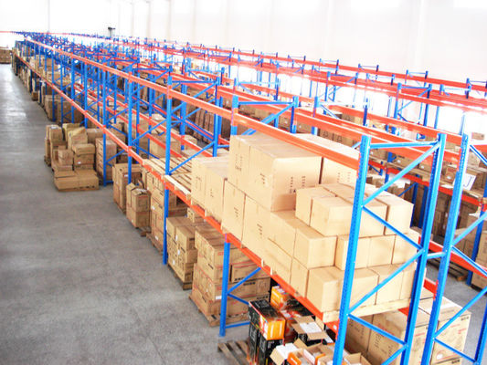 Depolama Karton Ürünler İçin 2000kg İki / Üç Katmanlar Seçici Palet Raf