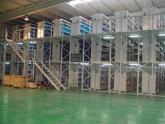 سفارشی 3 طبقه 150 - 500KG فولاد mezzanine کف برای صنعت قطعات خودرو