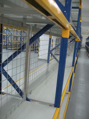 Galvanized Steel Medium Duty Racking 500kg / Layer For Warehouse Storage
