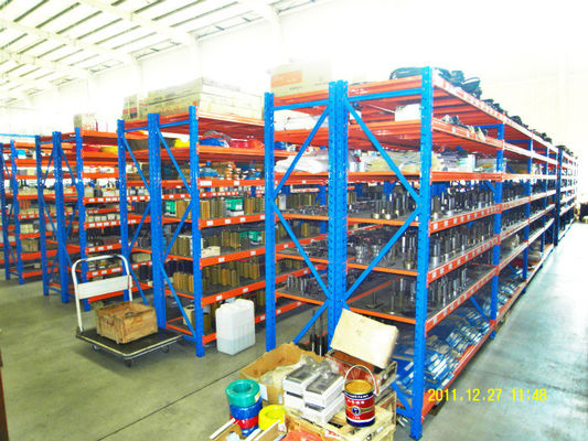 Racking longo do período do armazenamento do armazém para a manipulação pequena industrial das peças