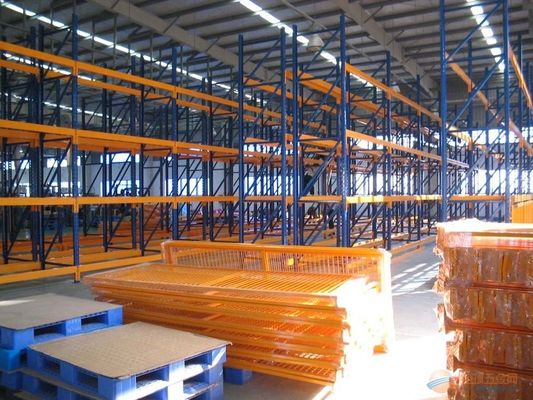 Estantes resistentes del almacenamiento de Warehouse con la capa del polvo, alto sistema del tormento