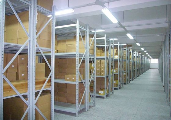 Mehrfunktionale mittlere Aufgaben-Racking-Regale, galvanisierte vertikale Gestelle
